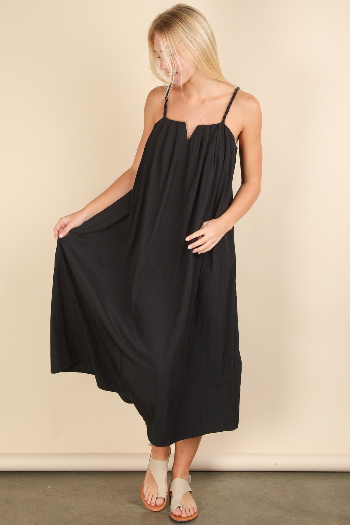 Simple Twist Dress - Black