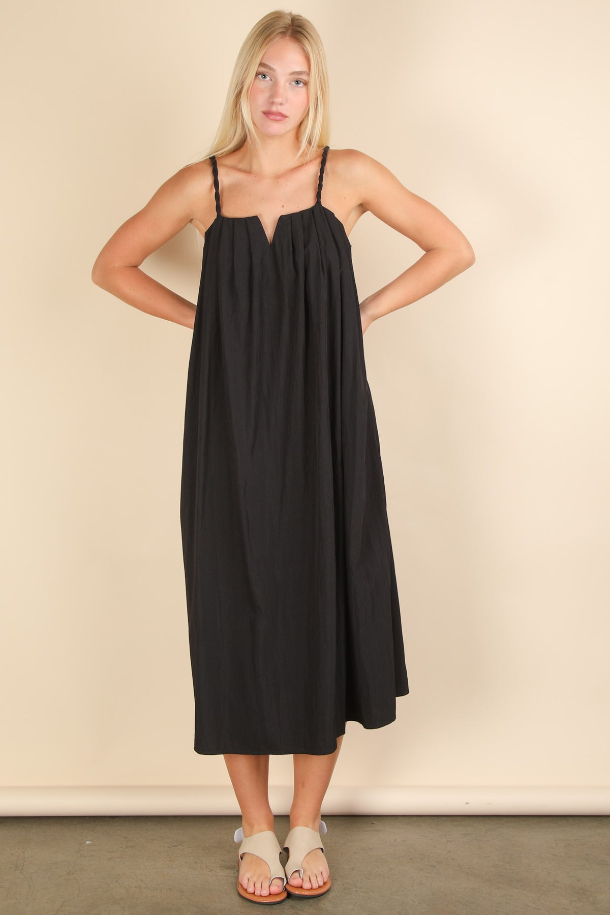 Simple Twist Dress - Black