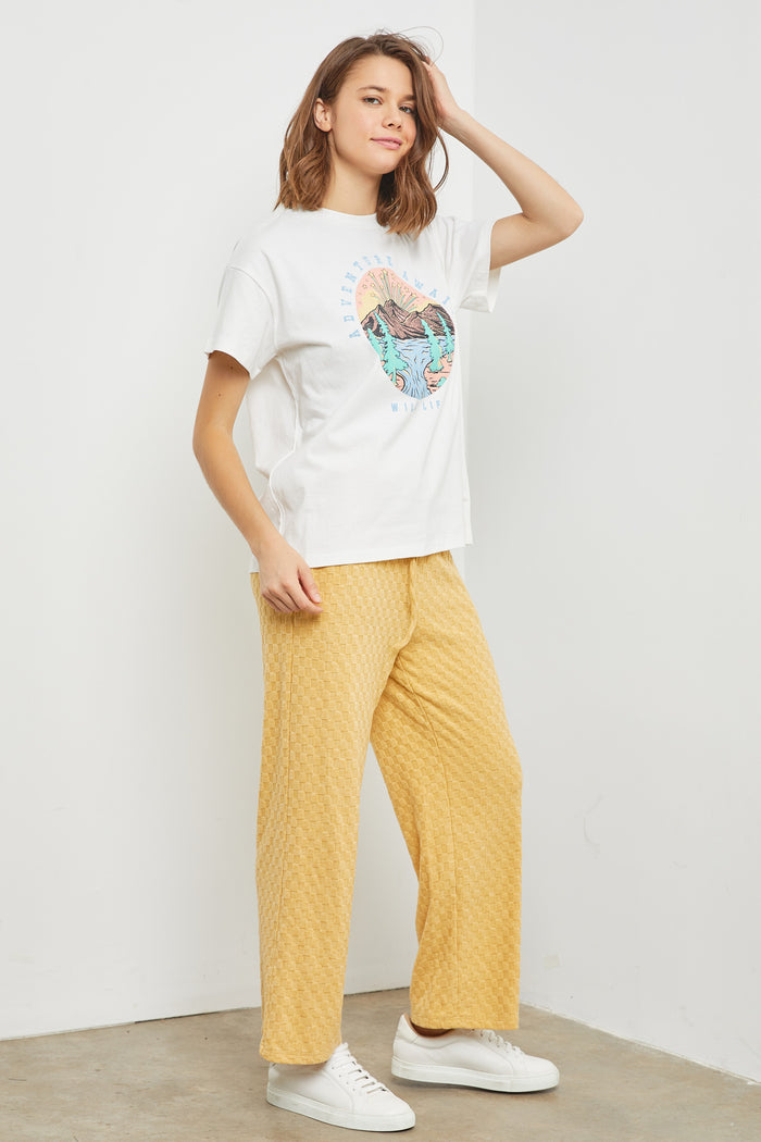 Adventure Awaits Tee - Ivory