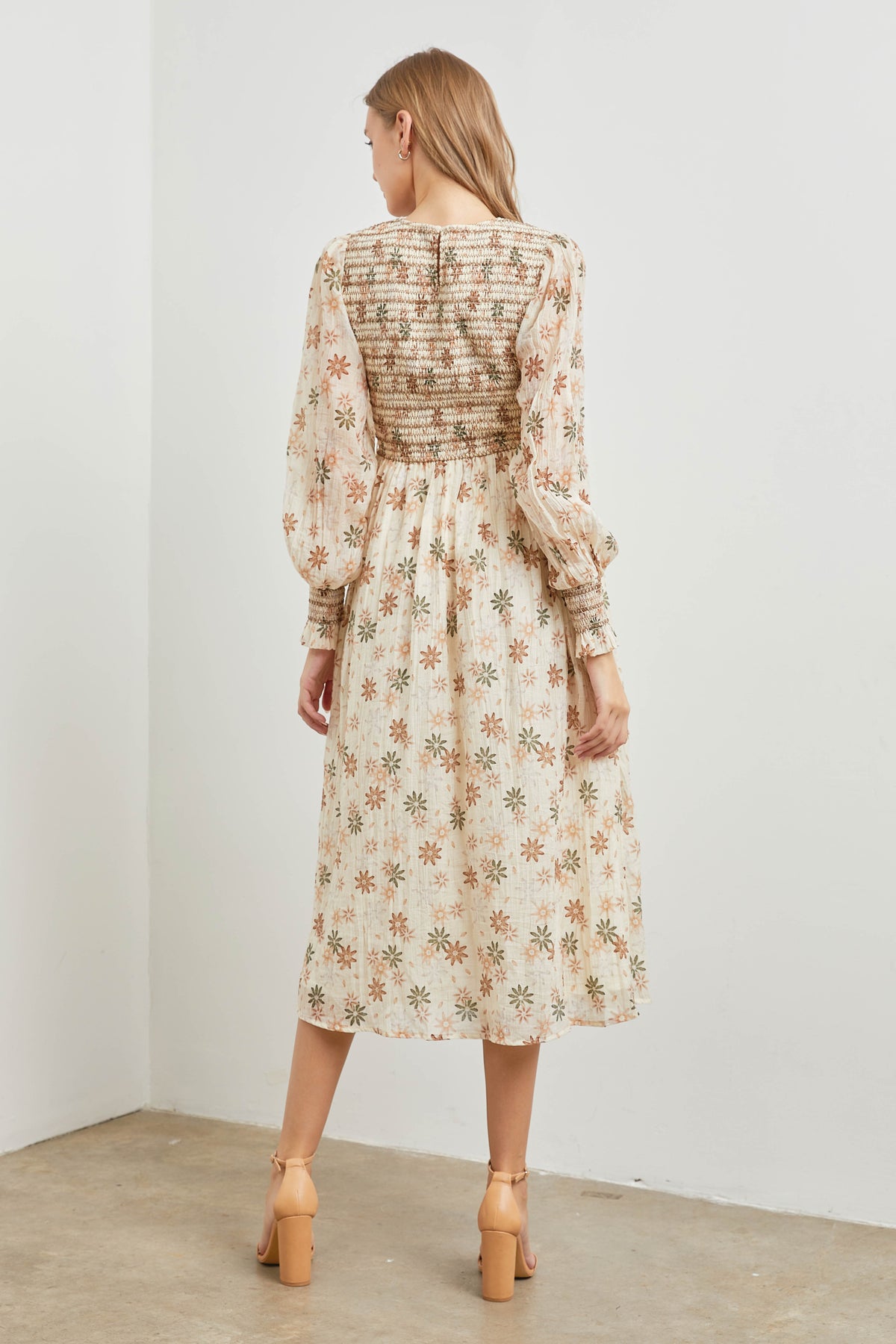 Field Of View Dress - Cream ((EXTENDED SIZES AVAILABLE))