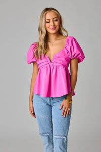 Blowing Kisses Top - Magenta