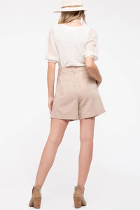 Ellen Beth Linen Shorts - Taupe