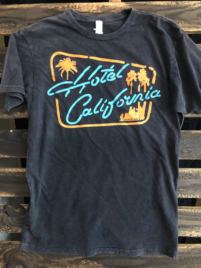 Hotel Cali Mineral Washed Tee