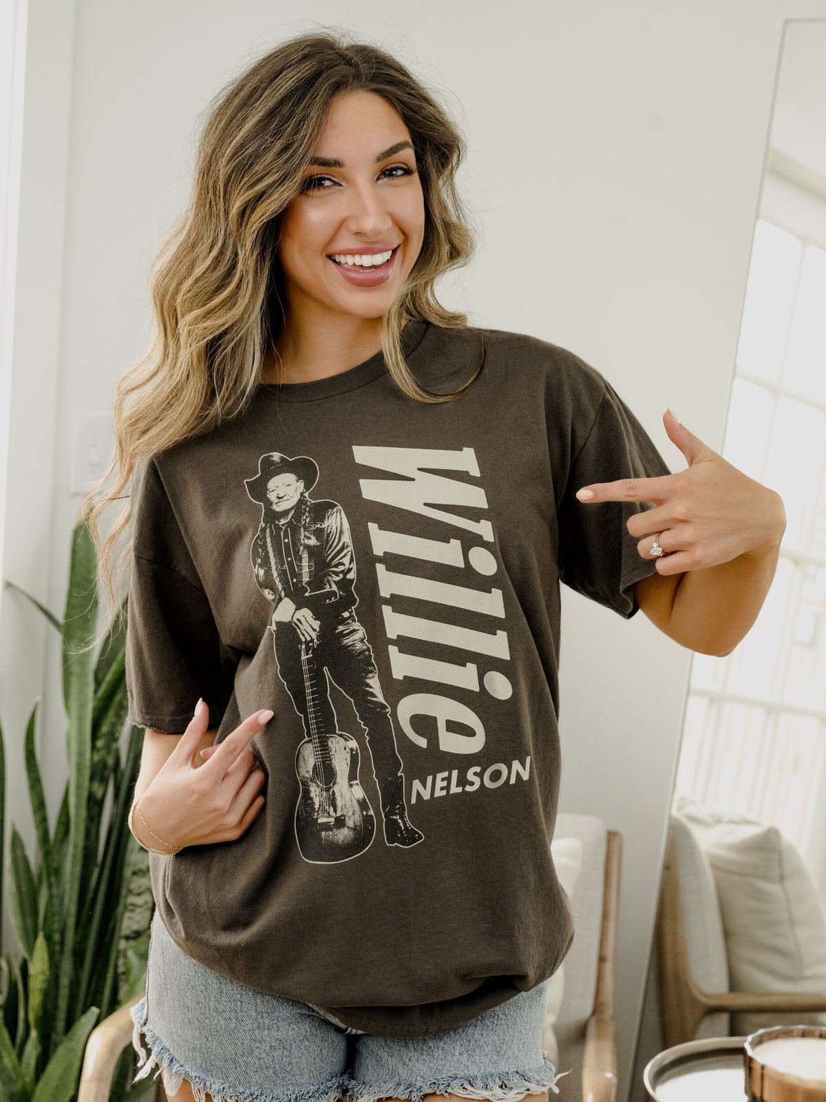 Willie Nelson Standing Oversized Tee