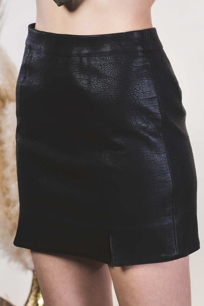 Effortless Edge Faux Leather Skirt - Black