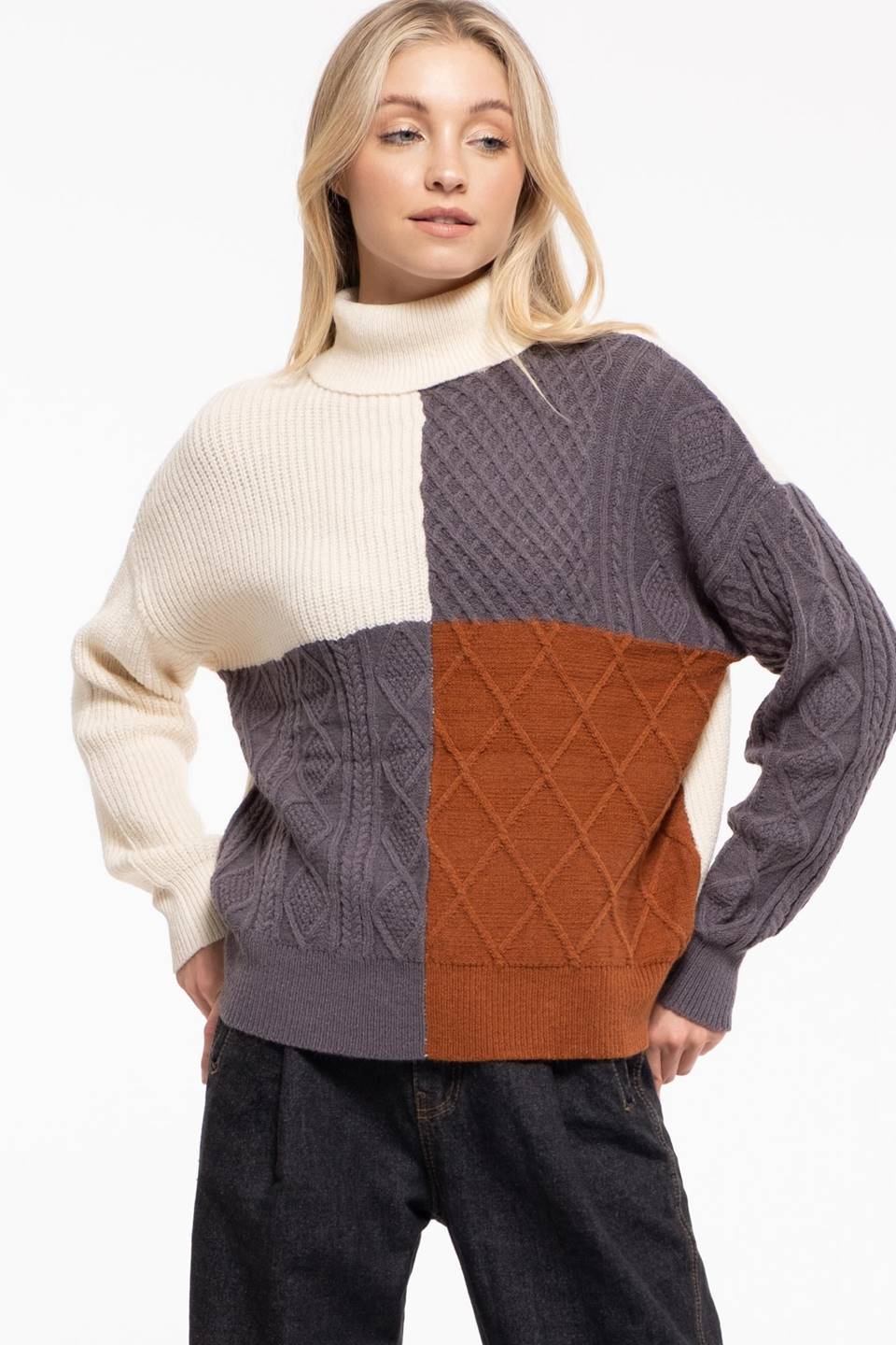 Latest Scoop Sweater - Grey