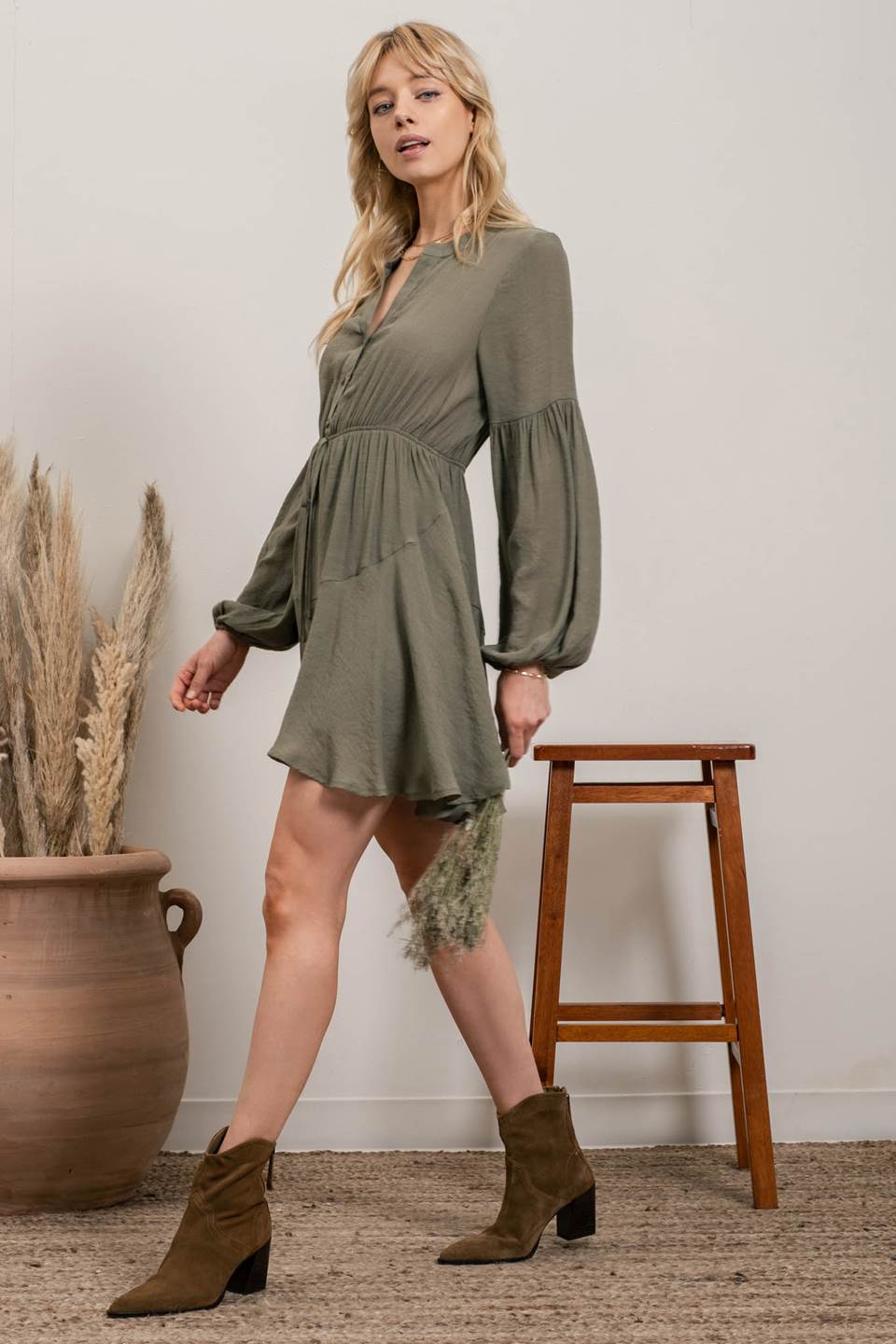Cut To The Chase Dress - Olive